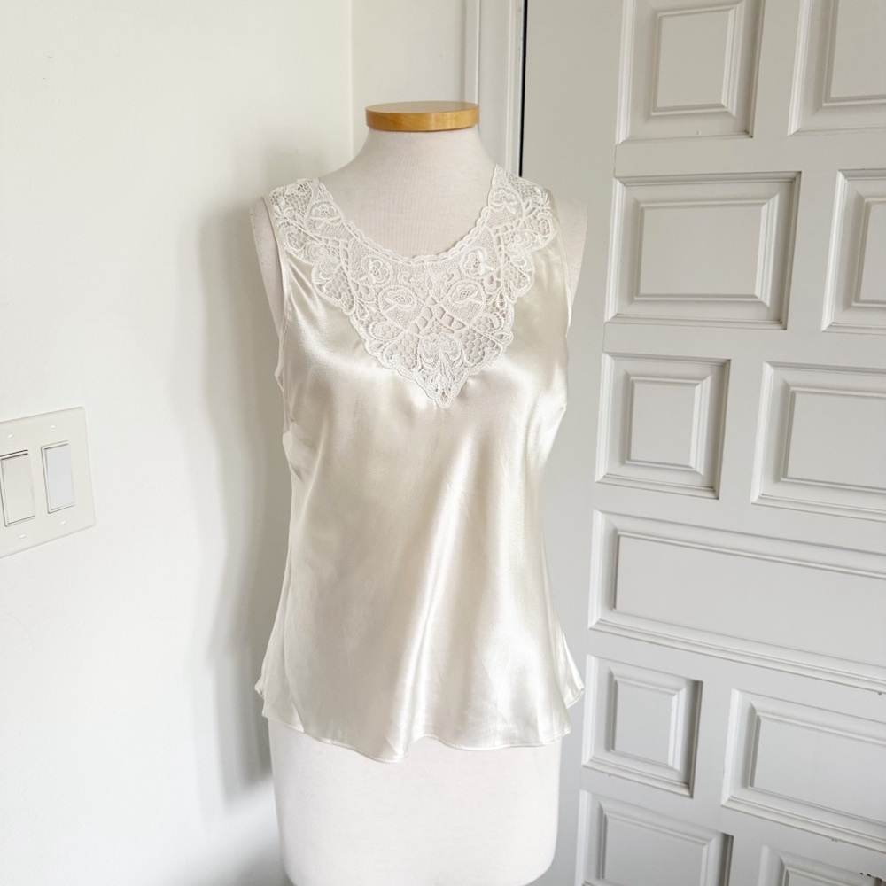 NWOT Cinema Etoile Vintage Cream Satin Blouse Lace Neckline Size Medium